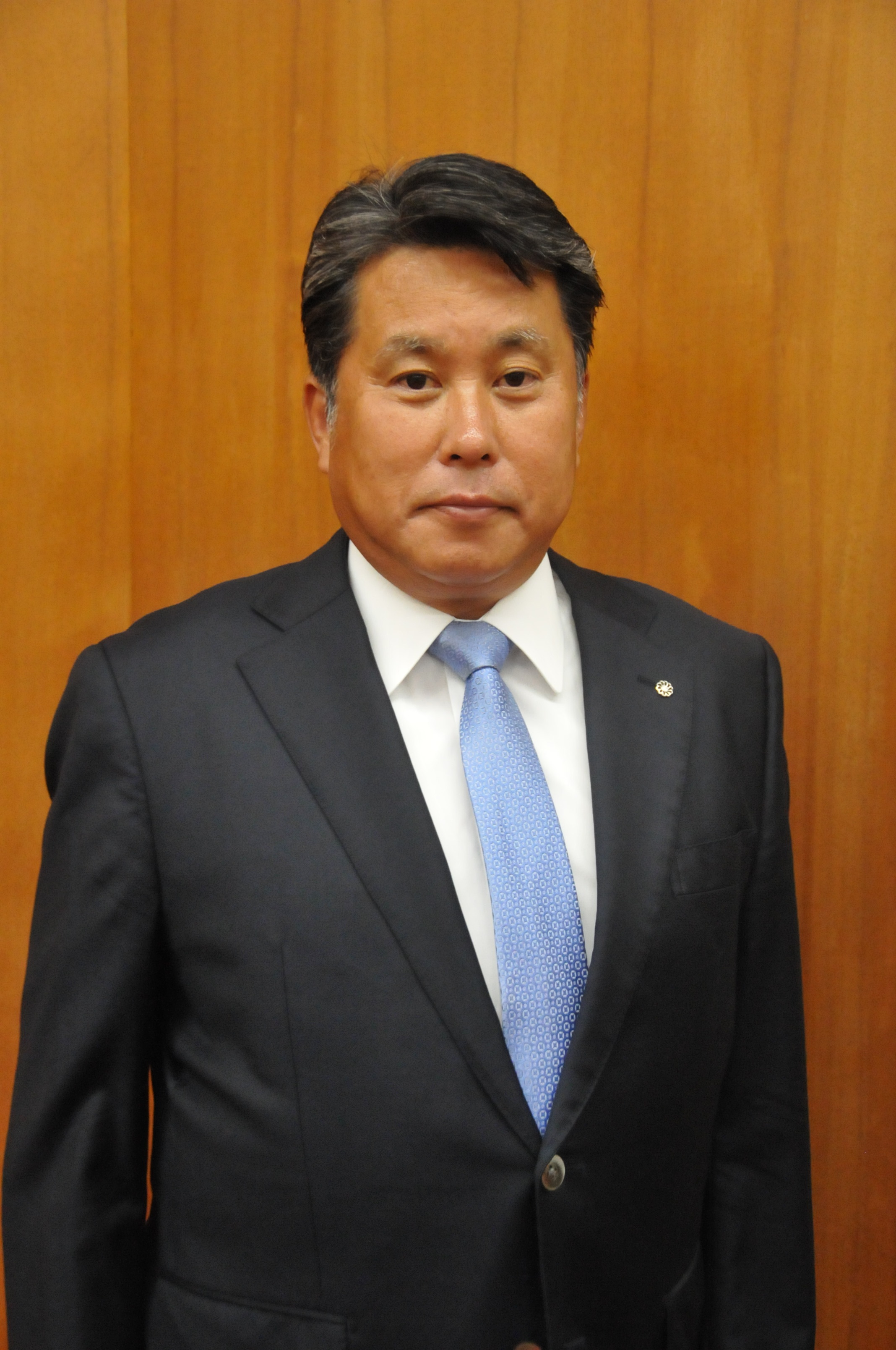 芝山町長の写真です。